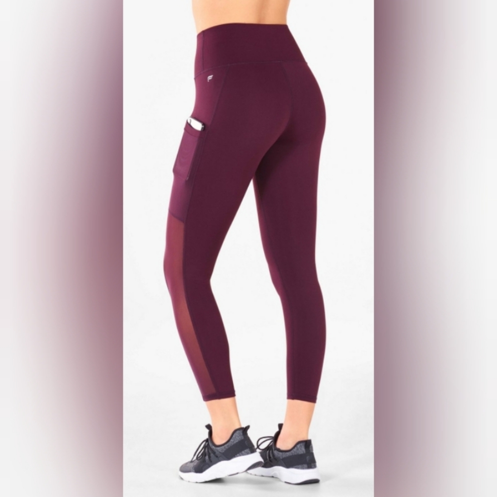 Fabletics Mila Powerhold Capri